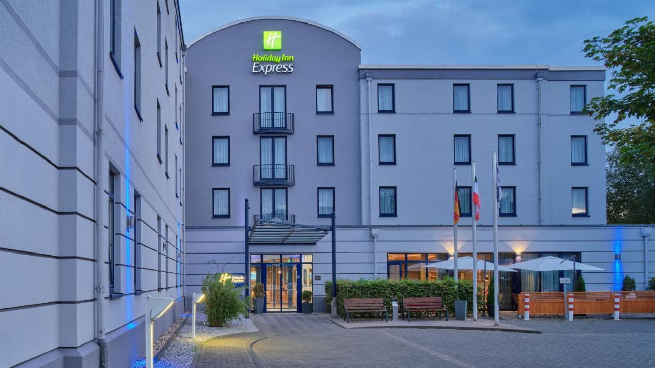 Holiday Inn Express Dortmund, An Ihg Hotel Kültér fotó